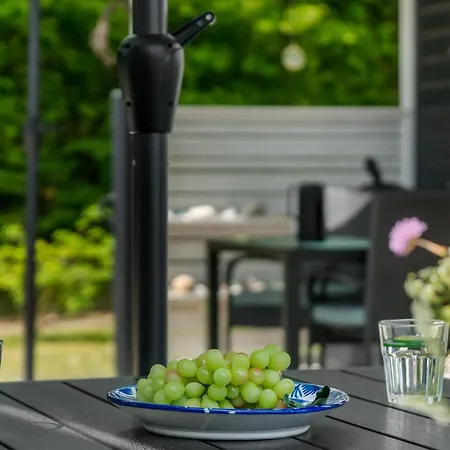 Gorgeous In Samso With Kitchen Сasa de vacaciones Onsbjerg